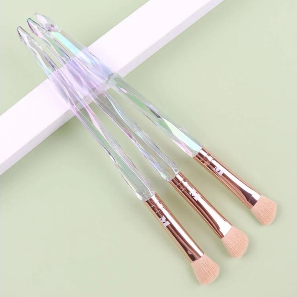 3 Makeup Brushes with Clear Diamond Rainbow Reflective Handles